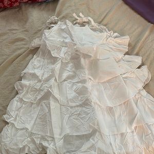 Old navy white dress size 4 excellent condition smoke free pet free